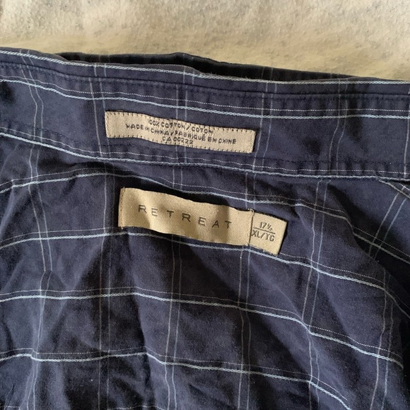 Blue checkered shirt sleeved collared dress shirt - Picture 2 of 2